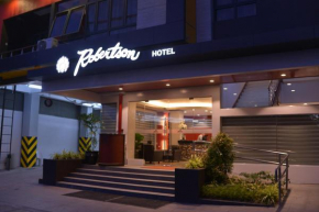  Robertson Hotel  Нага Сити